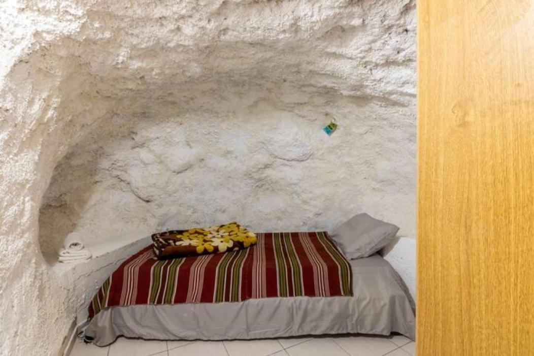 Appartement House -cave Kouki *